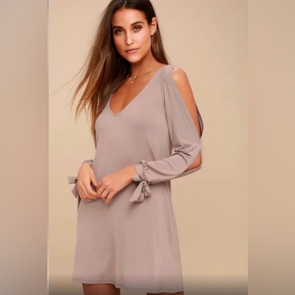 Lulu’s tie up long sleeve taupe mini dress